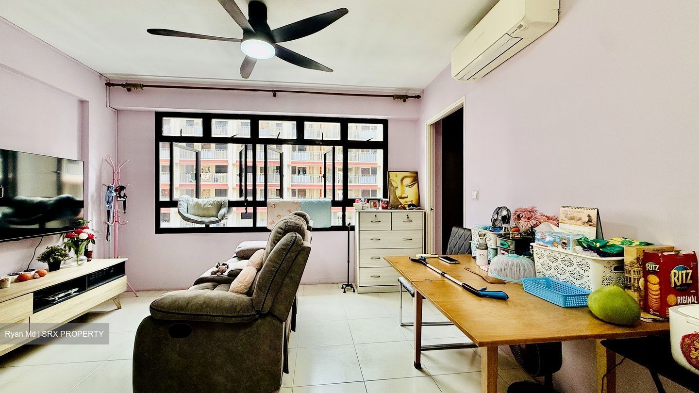 Blk 535 Limbang Meadows (Choa Chu Kang), HDB 2 Rooms #636930671